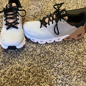 On Cloud Sneakers - Cloudflyer - Size 8